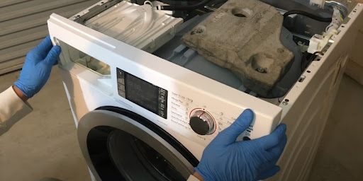 Ремонт стиральных машин Whirlpool в Хабаровске – сервис от Мастер24, цены от 2058 руб