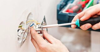Электромонтажные работы в Хабаровске от Мастер24 — электромонтаж под ключ, цены от 1646 руб., заказать услуги